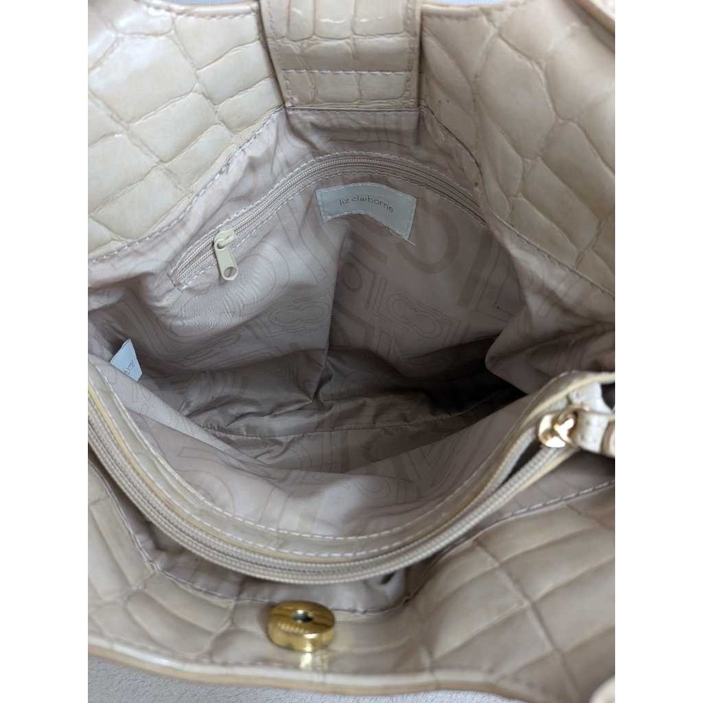 Liz Claiborne Cream Crocodile Embossed Patent Leather Shoulder Handbag - Picture 9 of 11